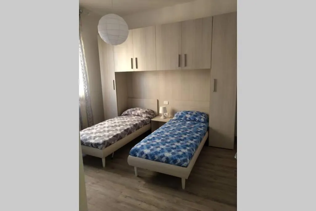Casa "I Due Ulivi" Villa Fastiggi-1